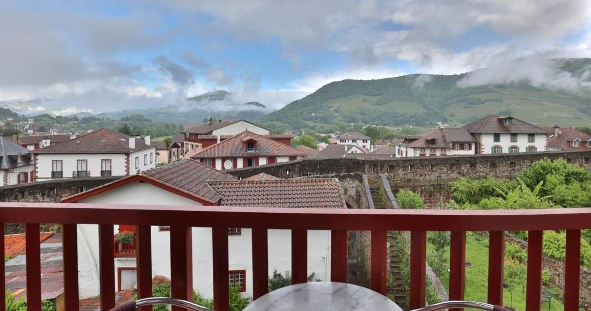 Hostel Ramuntcho Saint-Jean-Pied-de-Port Ngoại thất bức ảnh